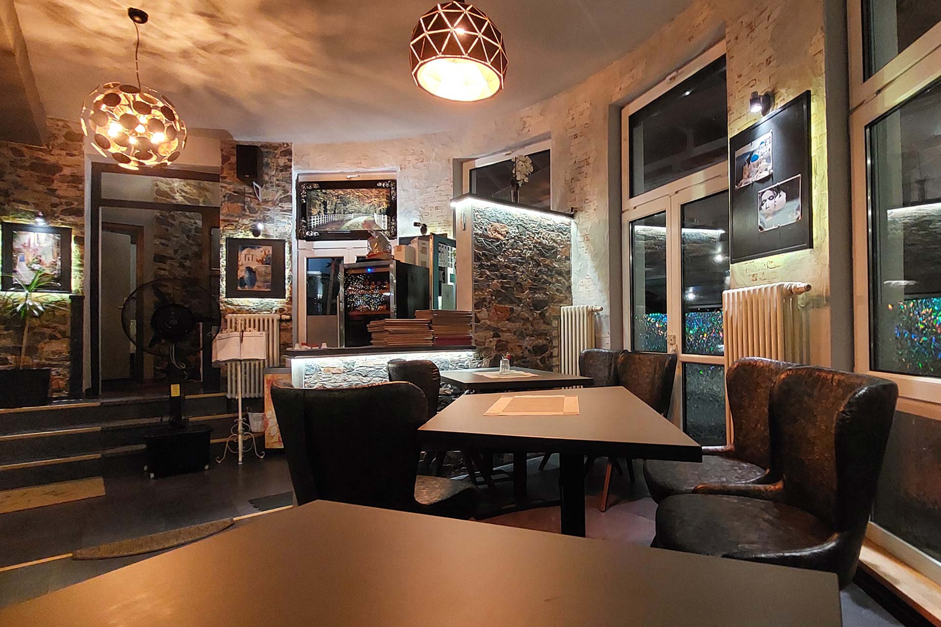 030.ouzeri-taverne-waskostdas-leipzig-griechisches-restaurant-souflaki-tzatziki-weisse-elster