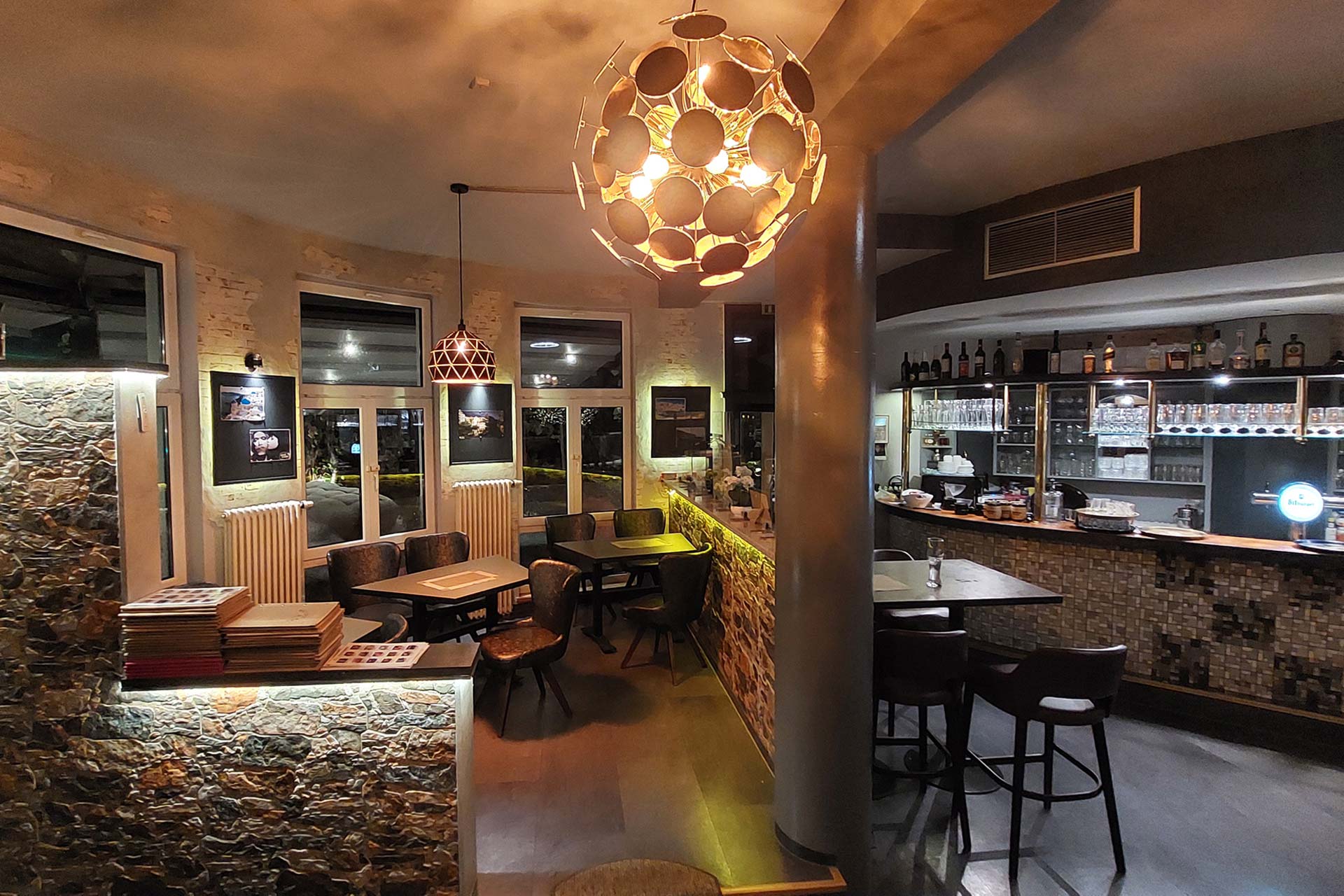 031.ouzeri-taverne-waskostdas-leipzig-griechisches-restaurant-souflaki-tzatziki-weisse-elster