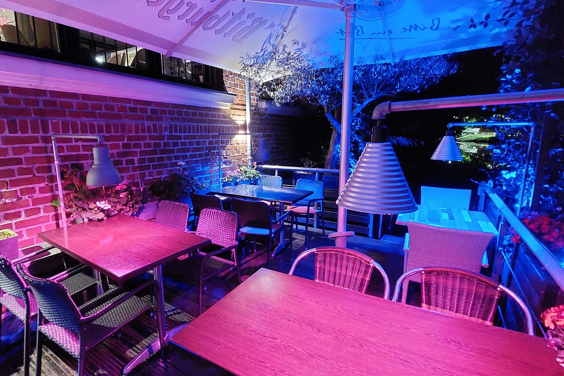 065.ouzeri-taverne-waskostdas-leipzig-griechisches-restaurant-souflaki-tzatziki-ouzo-gyros-weisse-elster
